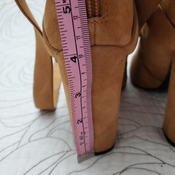 Size 6.5 ALDO Tan/Beige Rigoli Suede Wrap Peep Toe Block Heel - Picture 11 of 13